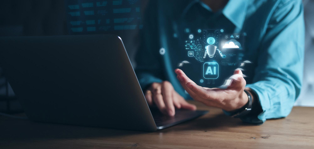 Profesional utilizando laptop con holograma de IA para analizar datos y productividad.